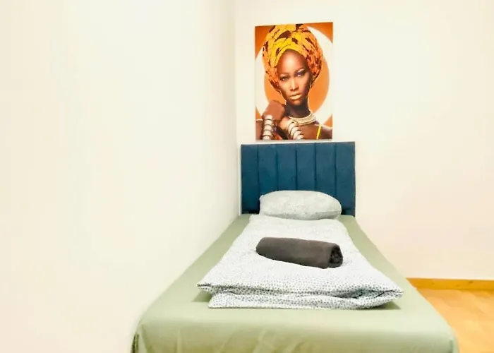 Homestay szállás Comfortable In The 23rd District Of Fr3 *