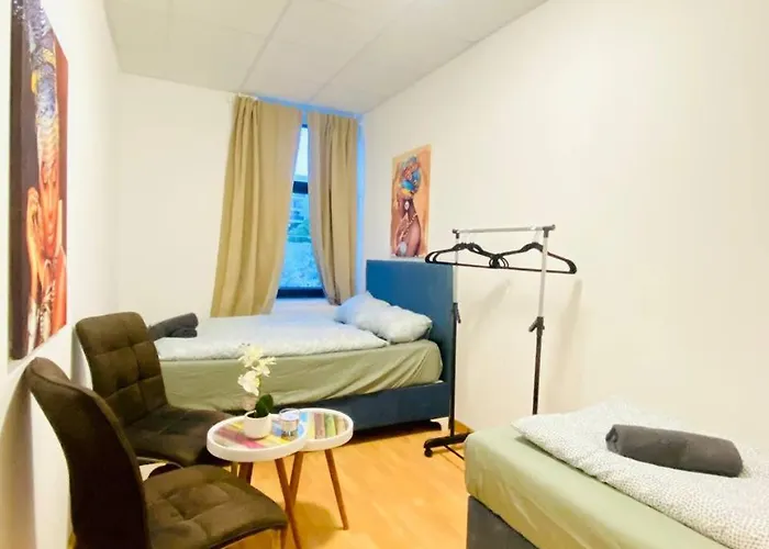 Homestay szállás Comfortable In The 23rd District Of Fr3
