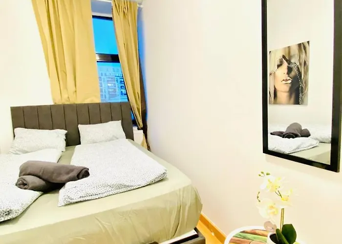 Homestay szállás Comfortable In The 23rd District Of Fr3 *