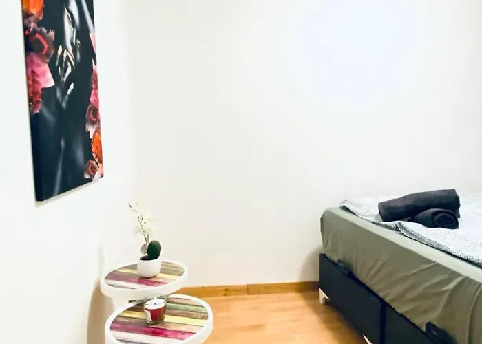 Homestay szállás Comfortable In The 23rd District Of Fr3